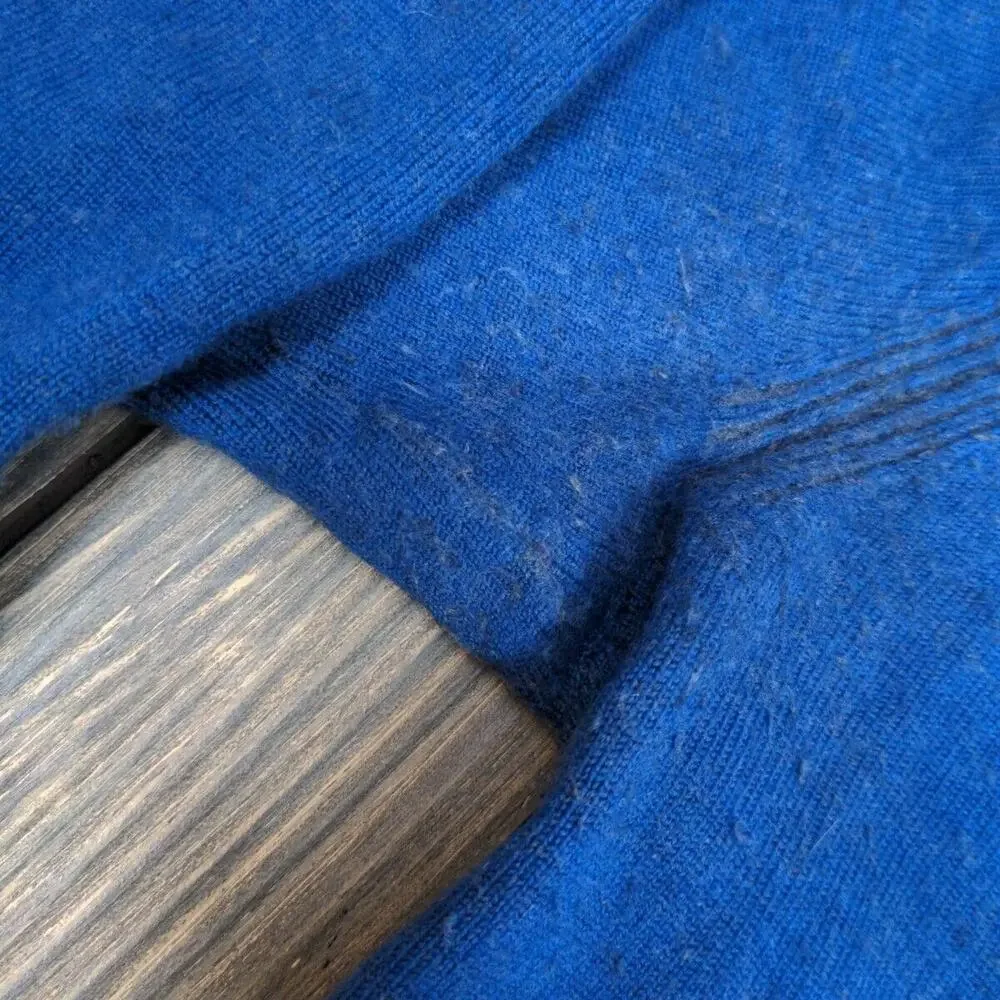 Robert Graham Men Blue Cashmere Wool Tight Knit V-Neck Long Sleeve Sweater Sz‎ L